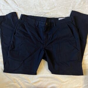 Men’s Gap Slim Fit Khaki Pants